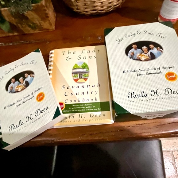 Paula Dean’s The Lady & Sons Savannah Country “Autographed” Set of Cookbooks - Picture 2 of 14